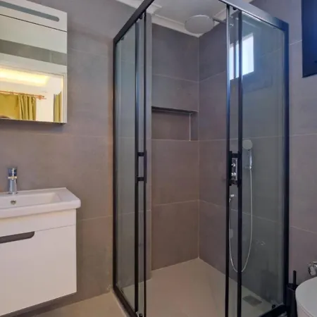 3 Bedroom With Private Pool Hot Tub فيلة فتحية