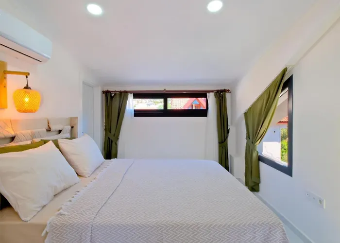 3 Bedroom With Private Pool Hot Tub فتحية