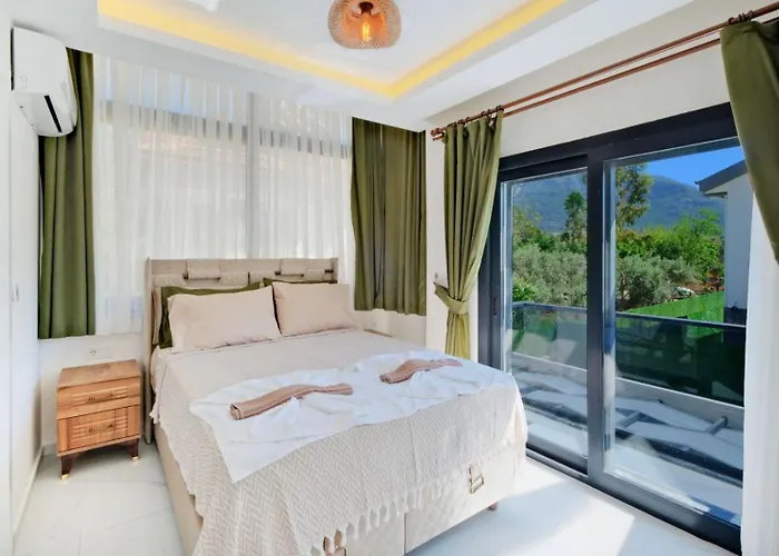 3 Bedroom With Private Pool Hot Tub * Fethiye