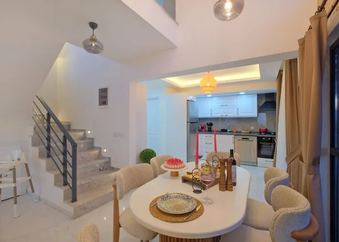 3 Bedroom With Private Pool Hot Tub Villa Fethiye