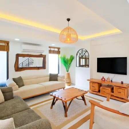 빌라 Ovacik 3 Bedroom With Private Pool Hot Tub 페티예