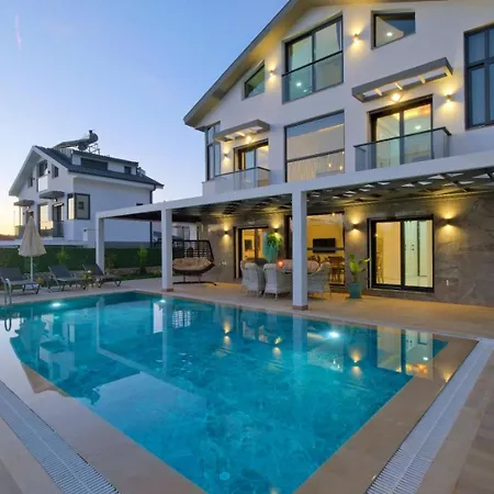 빌라 Ovacik 3 Bedroom With Private Pool Hot Tub *