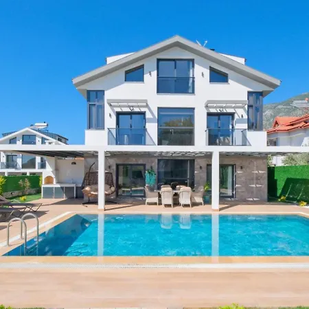 빌라 Ovacik 3 Bedroom With Private Pool Hot Tub *
