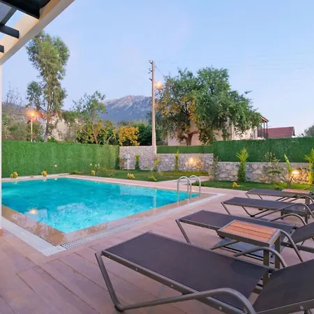Ovacik 3 Bedroom With Private Pool Hot Tub 빌라