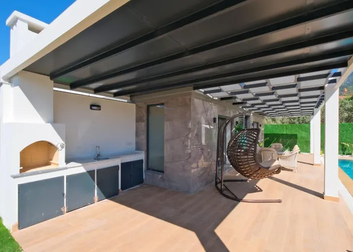 Ovacik 3 Bedroom With Private Pool Hot Tub Vila